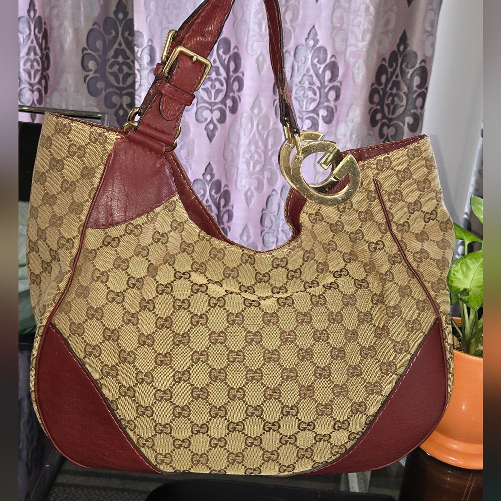 Gucci Tan and Brown Shoulder Bag